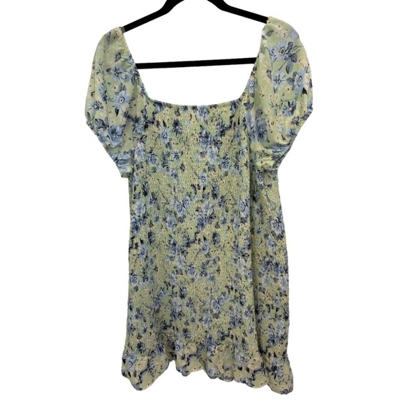 Madden NYC Blue Green Floral Short Sleeve Smocked Mini Dress Juniors Size XXXL - Picture 2 of 4